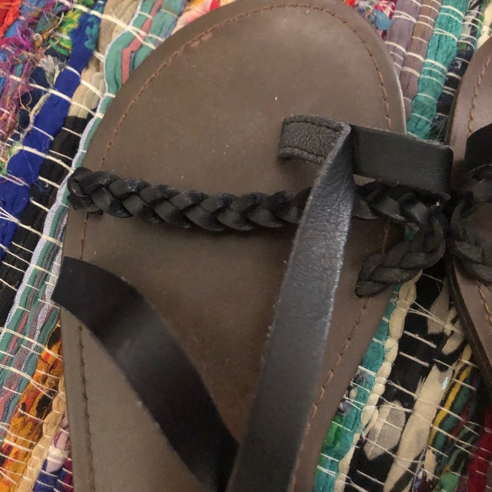 Sandals - Picture 2 of 3
